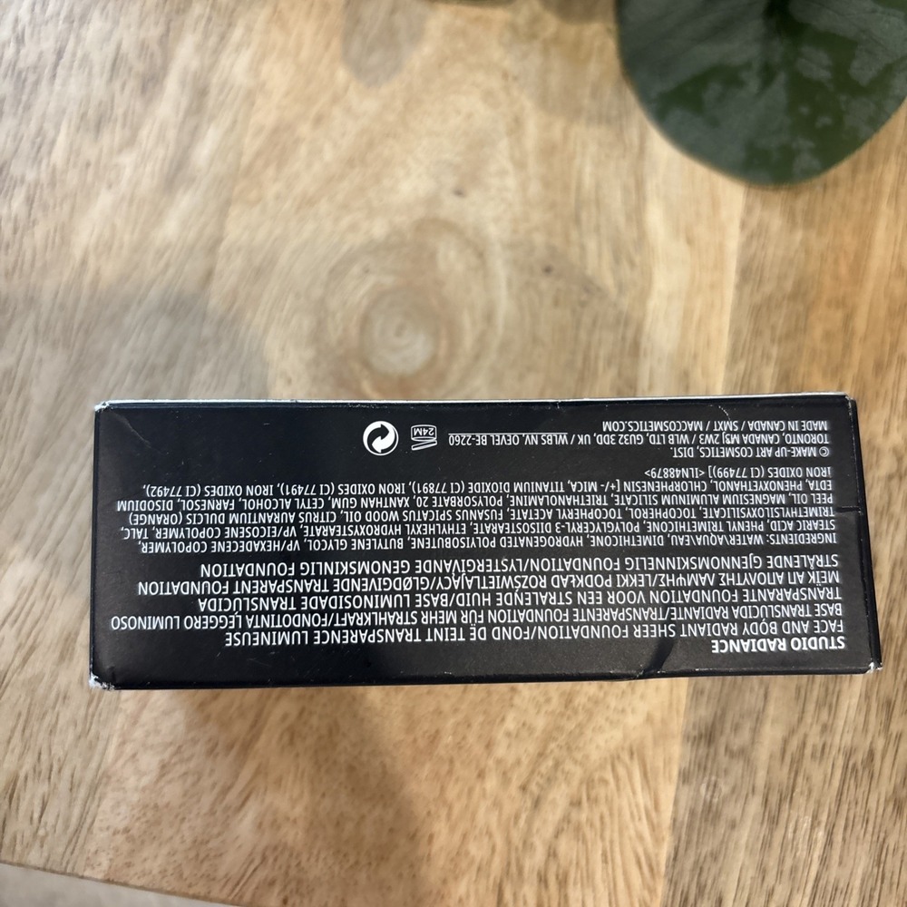 Mac Studio Radiance ~ Face And Body Radiant Sheer Foundation C7 - Picture 3 of 3